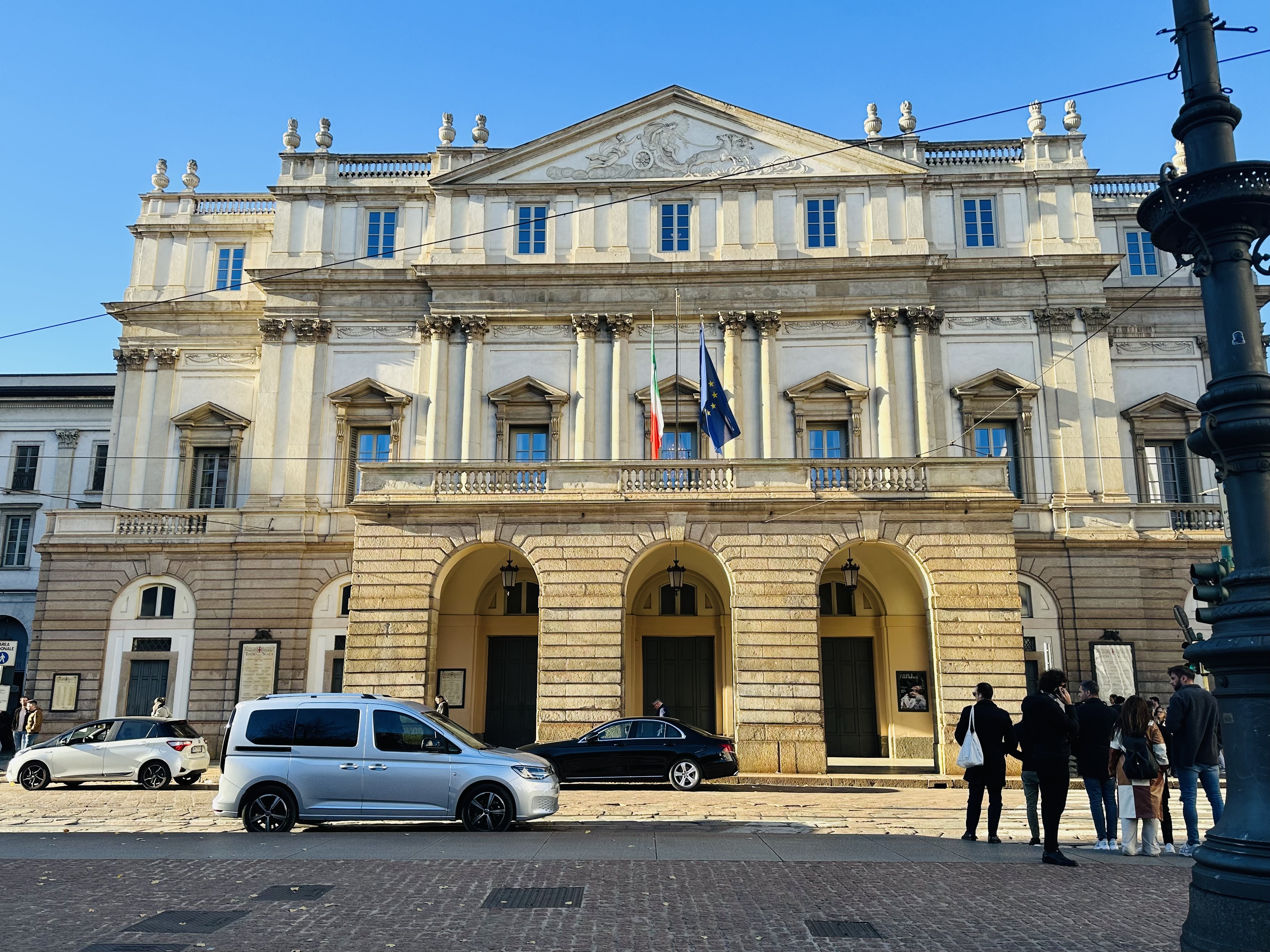 スカラ座 サムネイル