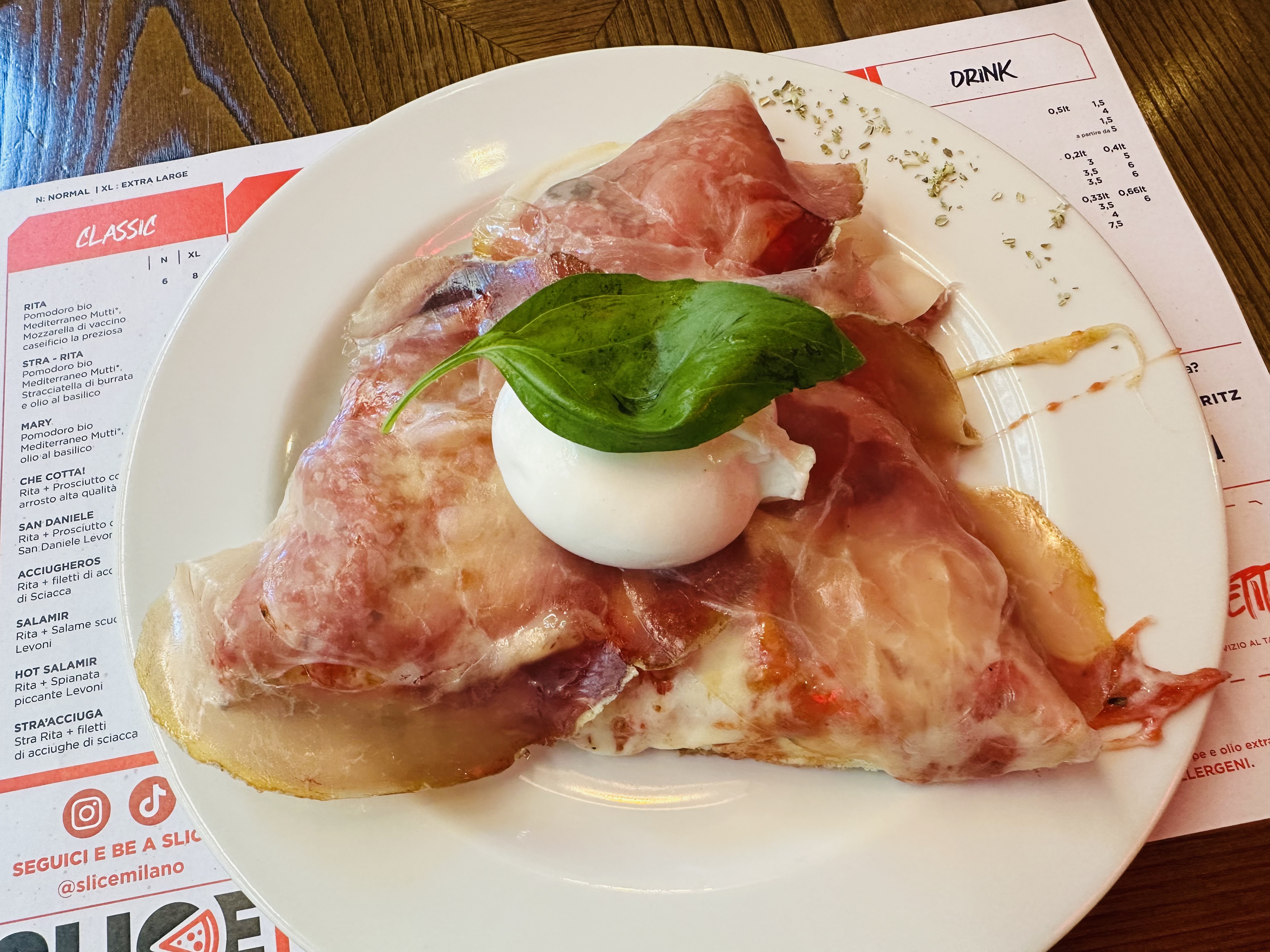ミラノでデカ美味いピッツァならSLICE MILANO！