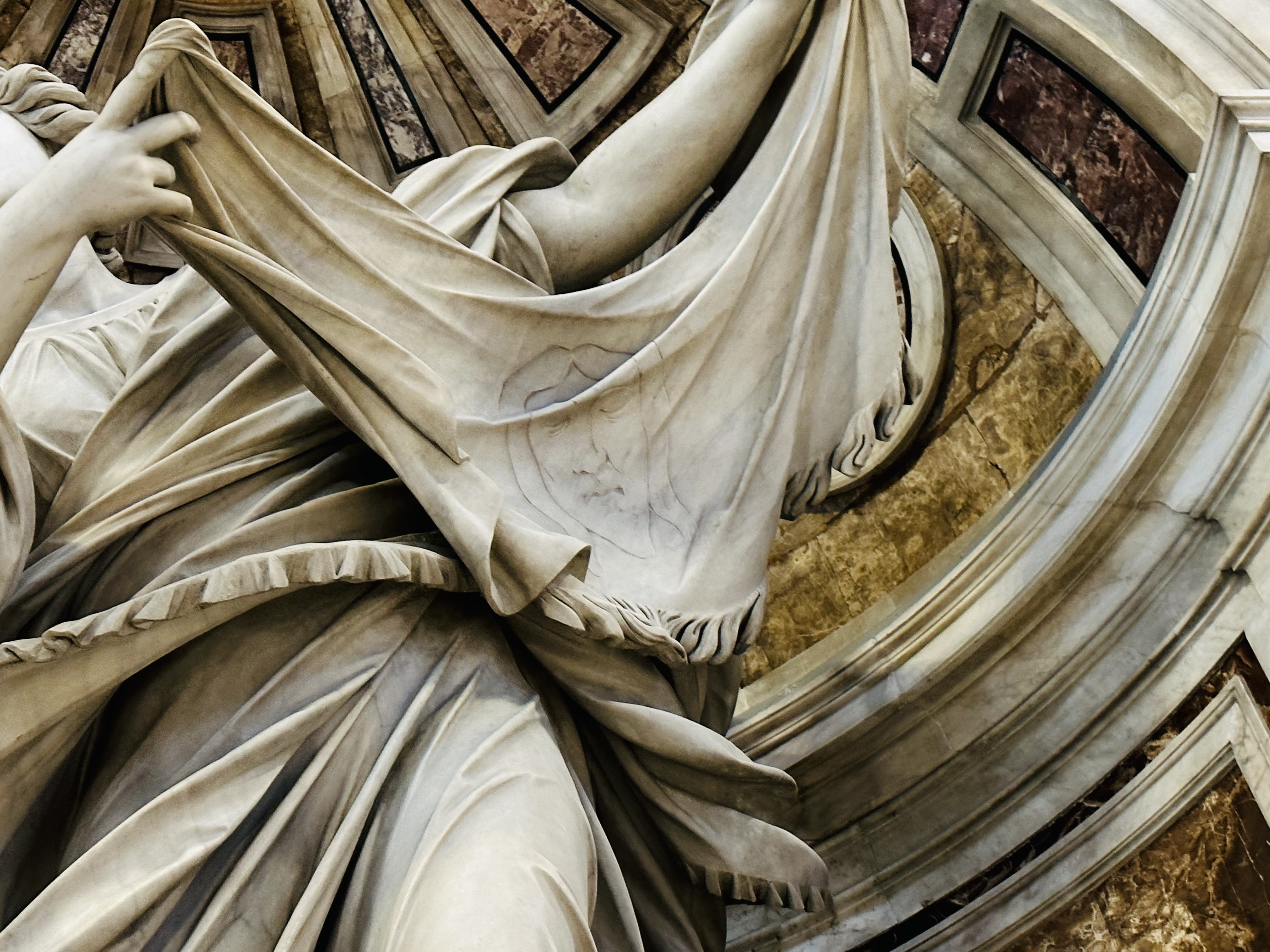 ヴェロニカの布アップ