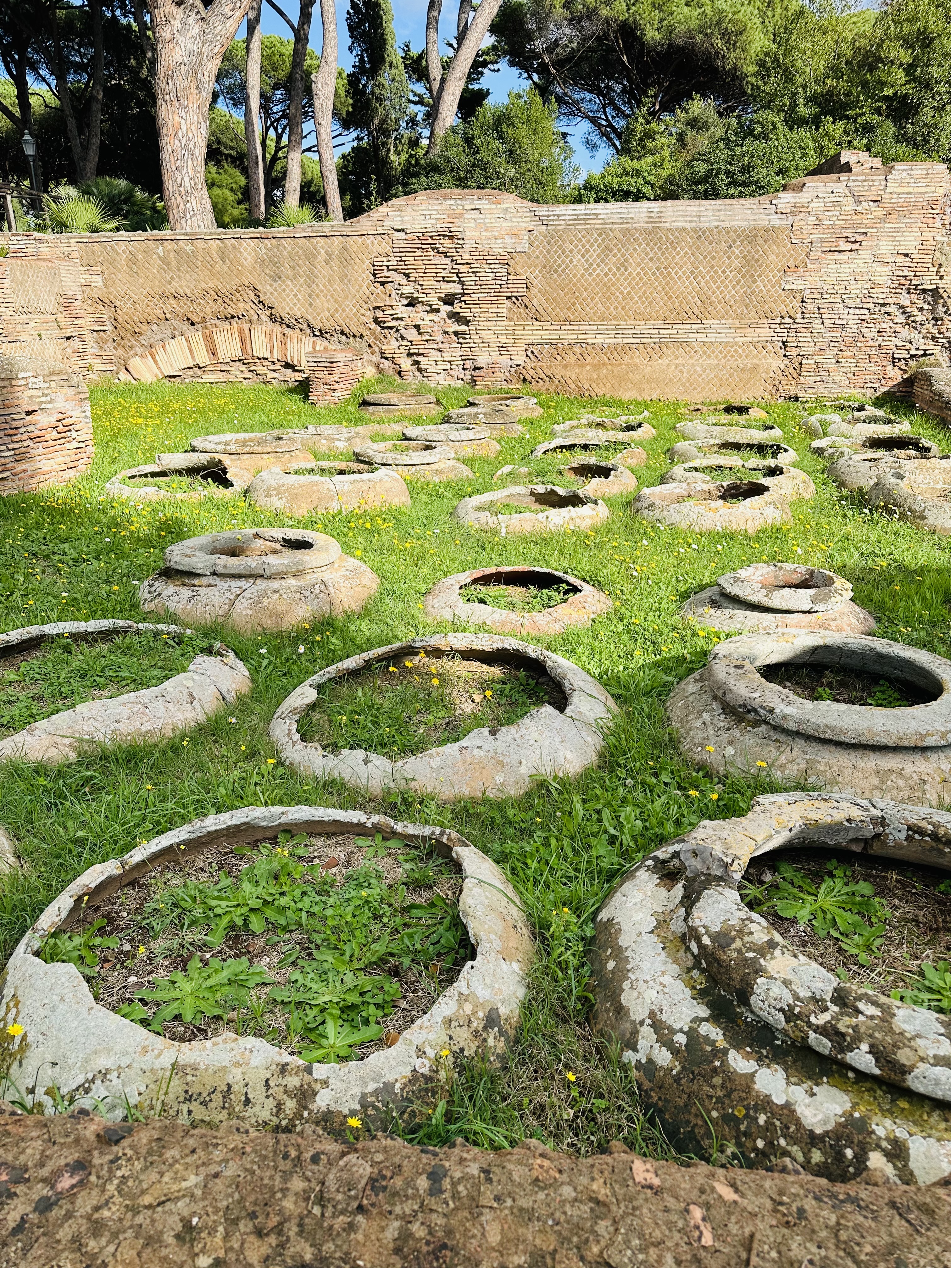 アンフォラ倉庫跡：保存機構が分かる構造