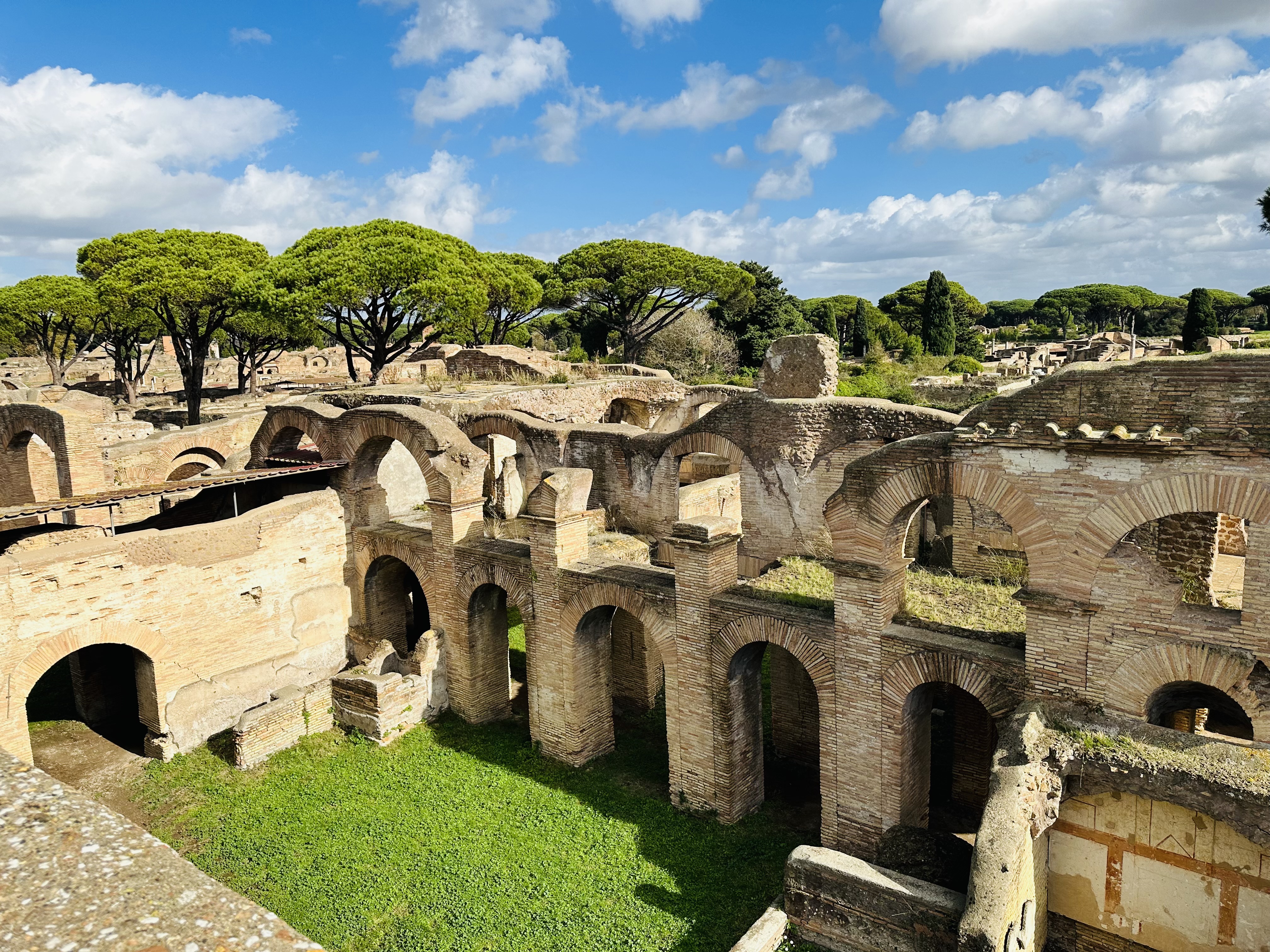 オスティア・アンティカで楽しむ遺跡と浜辺
